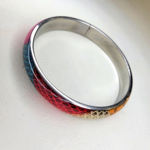 Acrylic/Metal Colorful Snake Print Bangle Bracelet - Picture 3 of 6